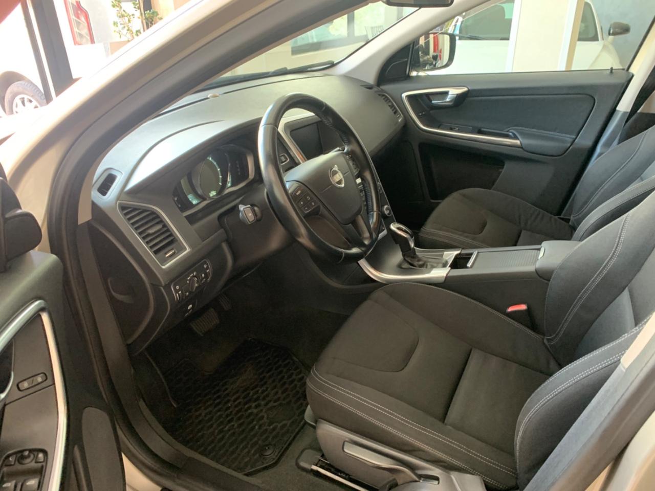 Volvo XC 60 XC60 D3 Geartronic Momentum