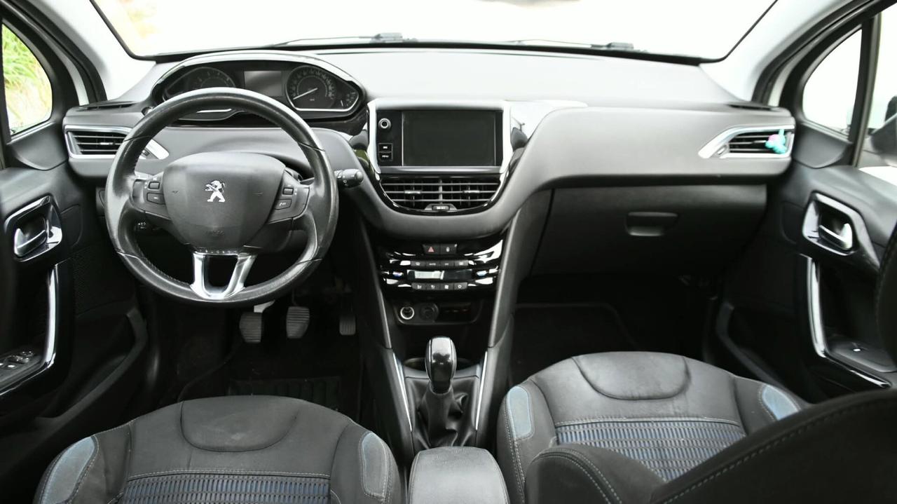Peugeot 208 1.2 e-VTi Allure Neopatenati