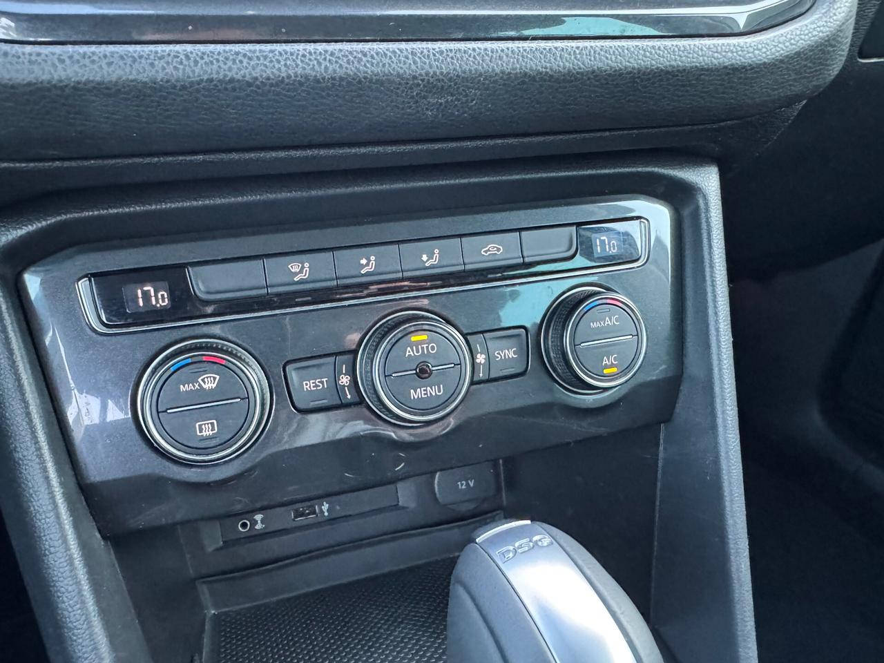 Volkswagen Tiguan 2.0 TDI SCR 4MOTION Business BlueMotion Technology