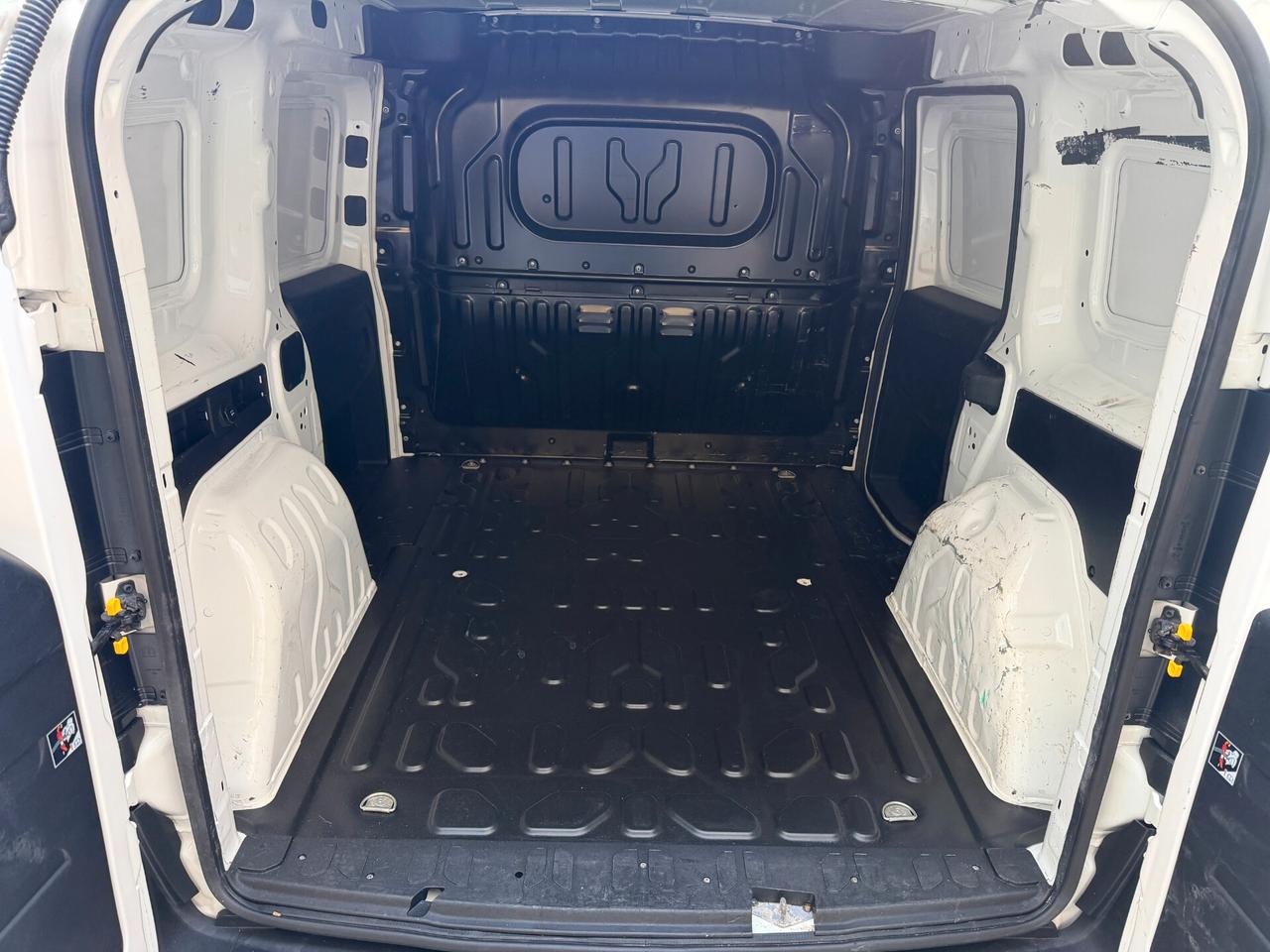 Fiat Doblo 1.3 MJT 95 CV PC-TN Cargo Lamierato SX