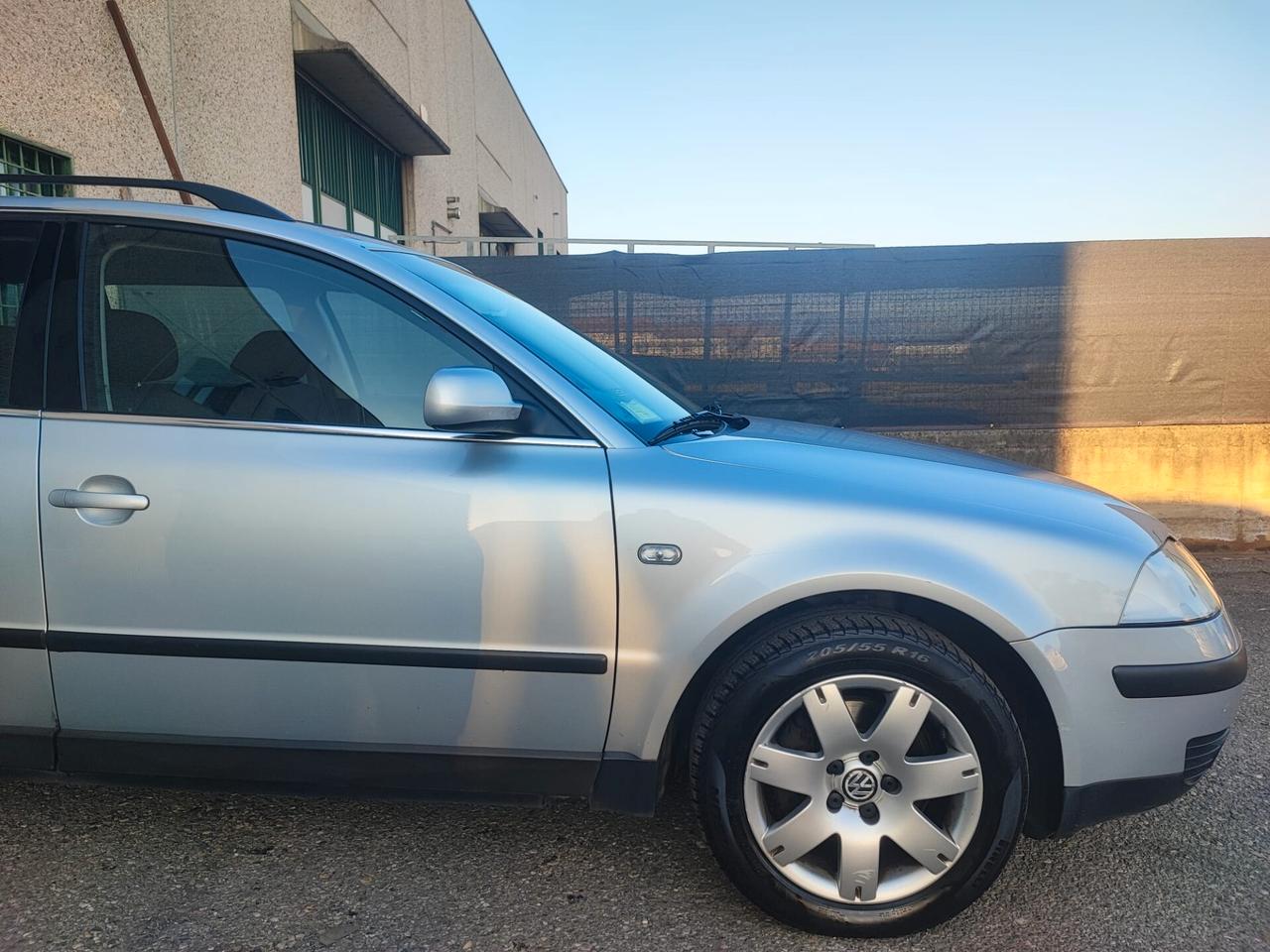 Volkswagen Passat 1.8 TURBO BENZINA ISCR. ASI 2000 UNIPRO