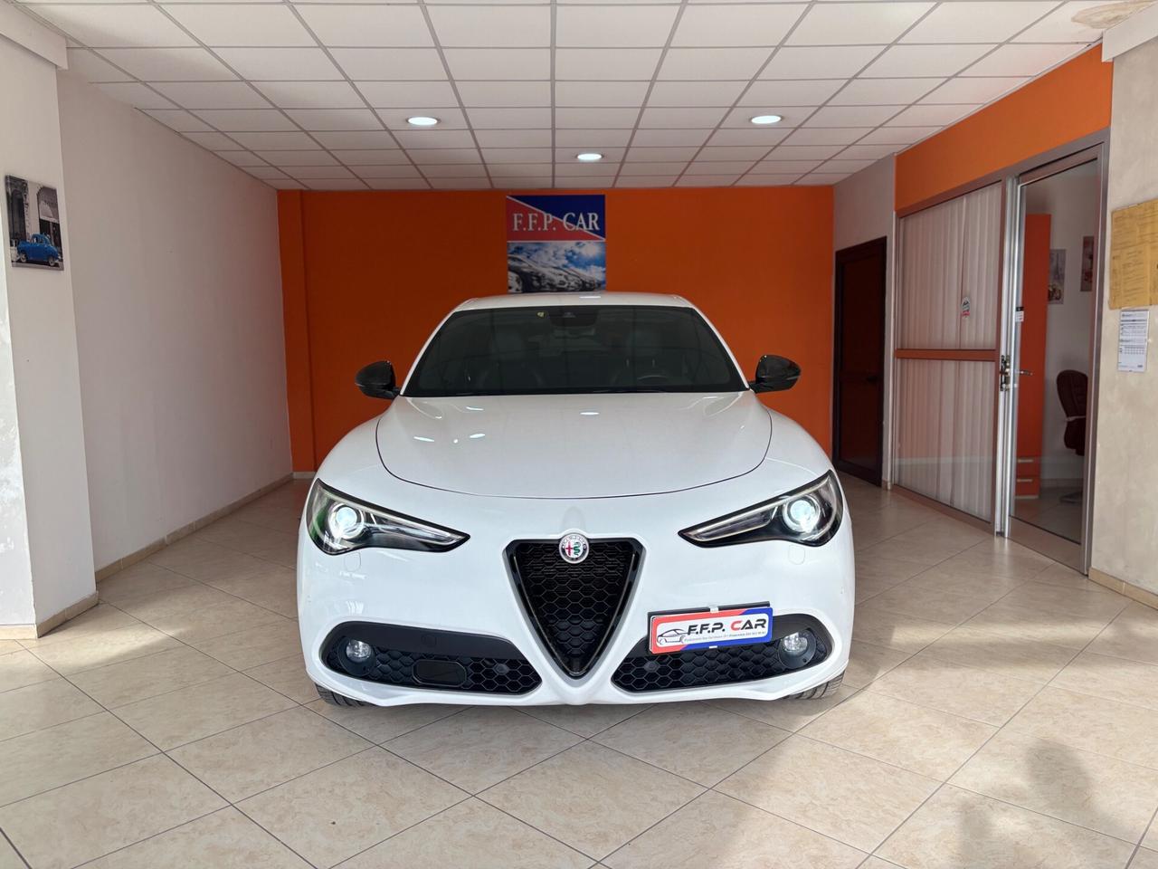 Alfa Romeo Stelvio 2.2 210 CV AT8 Q4 Estrema permute finanziamenti