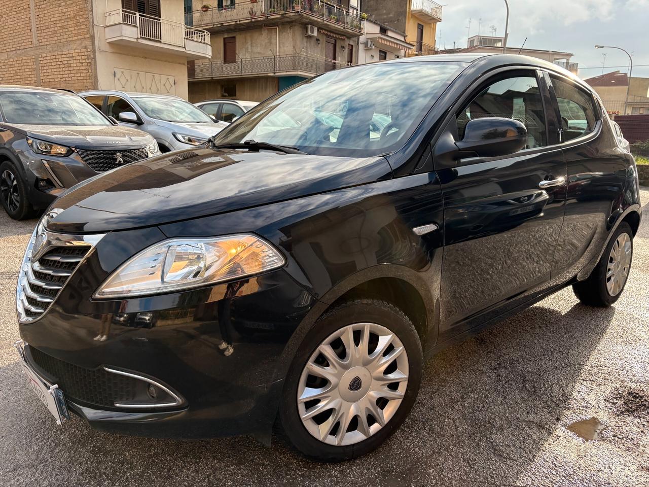 Lancia Ypsilon 1.2 69 CV 5 porte