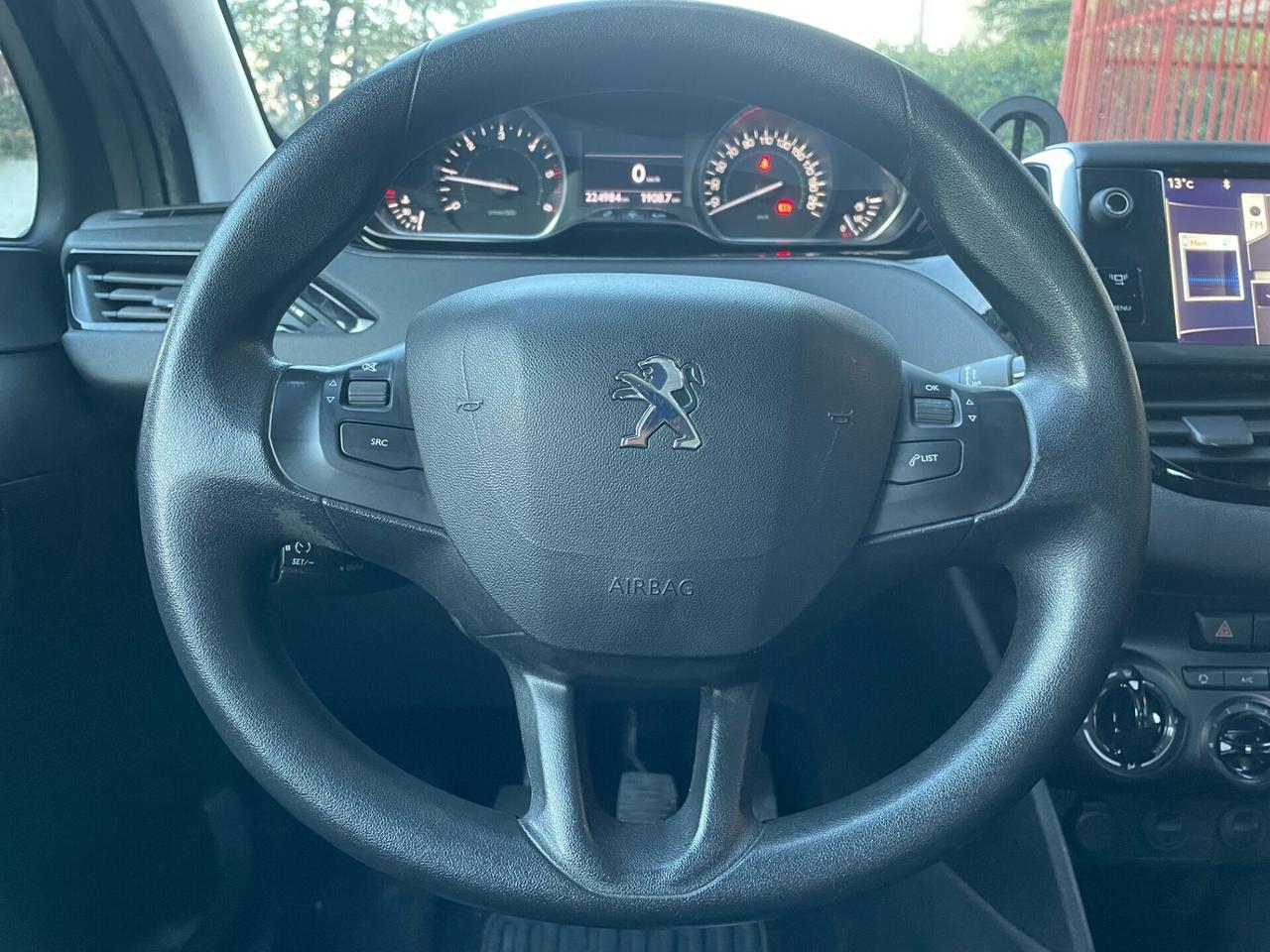 Peugeot 208 1.4 HDi 68 CV 5 porte Business