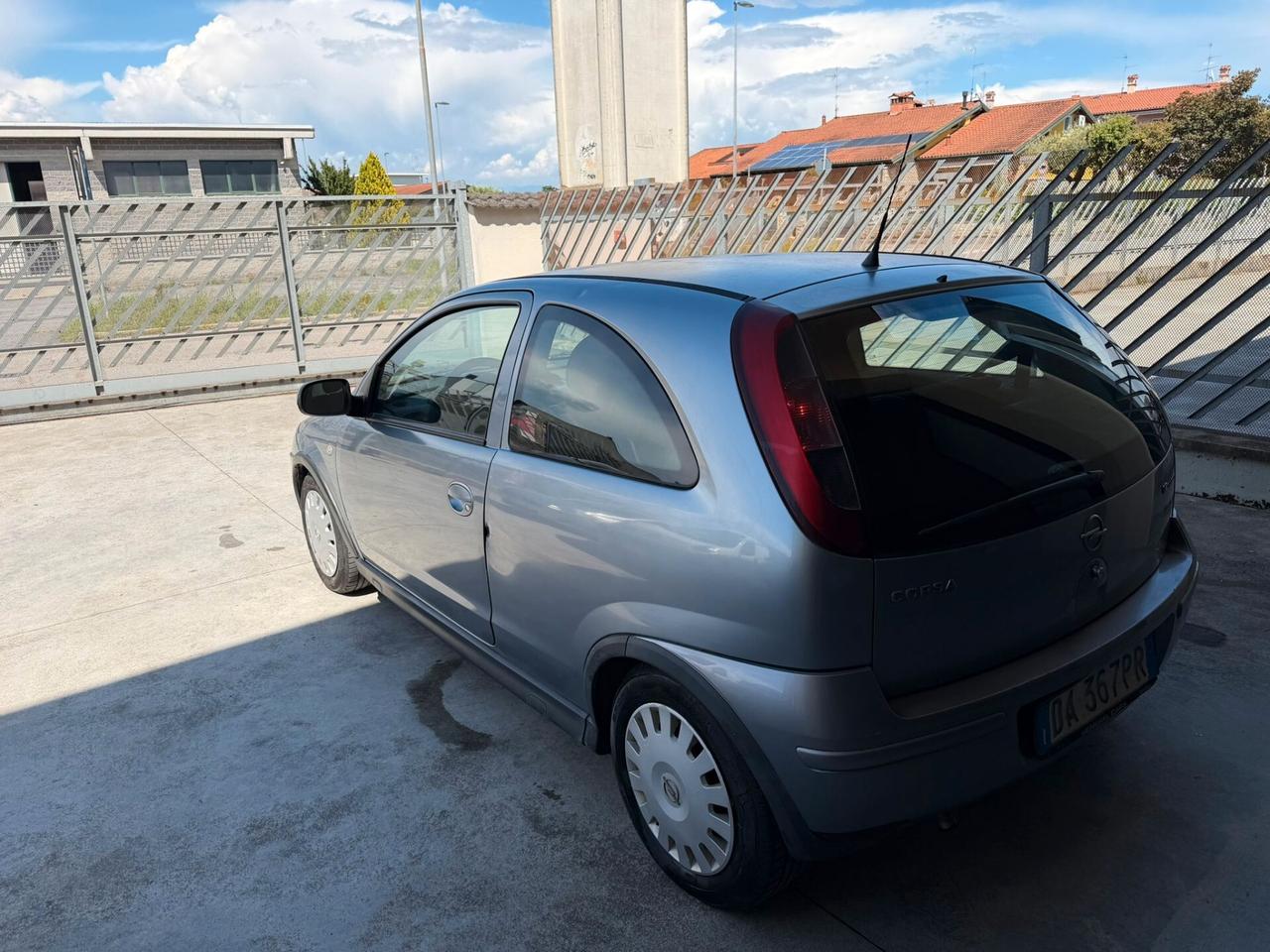 Opel Corsa 1.2i 16V cat 3 porte Silverline