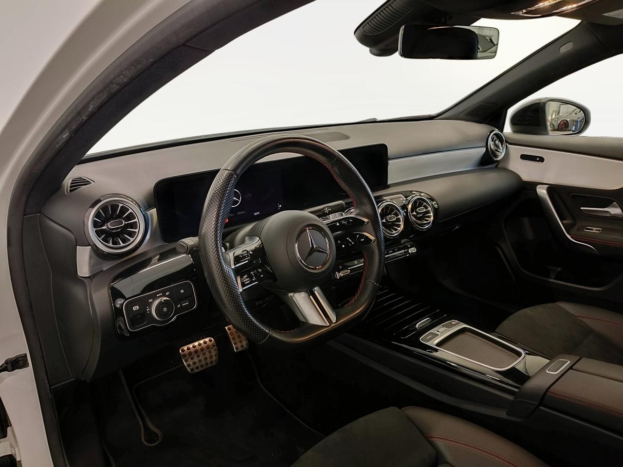 Mercedes-Benz Classe A - W177 2023 - A 180 d AMG Line Advanced Plus auto