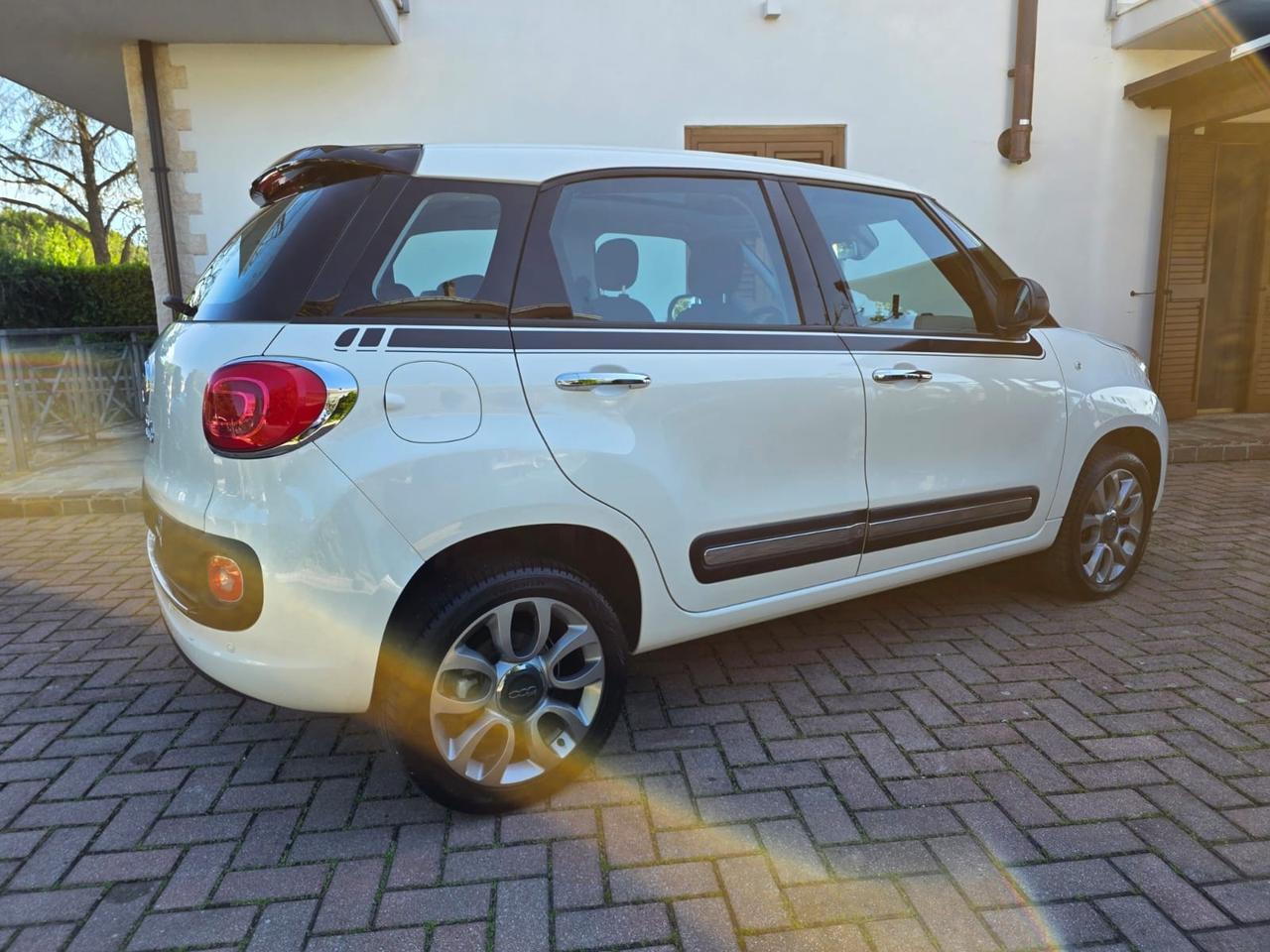 Fiat 500L Living 0.9 TwinAir Turbo Natural Power Lounge