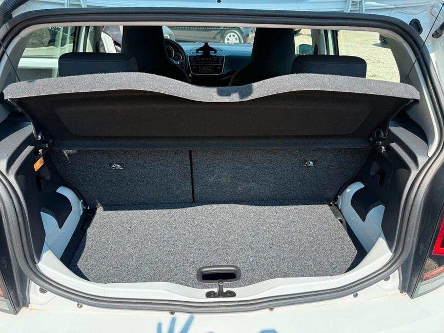 Volkswagen up! 1.0 3p. EVO beats BlueMotion Technology