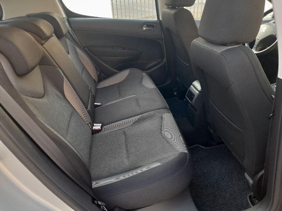 PEUGEOT 308 1.6 e-HDi 112CV 5P