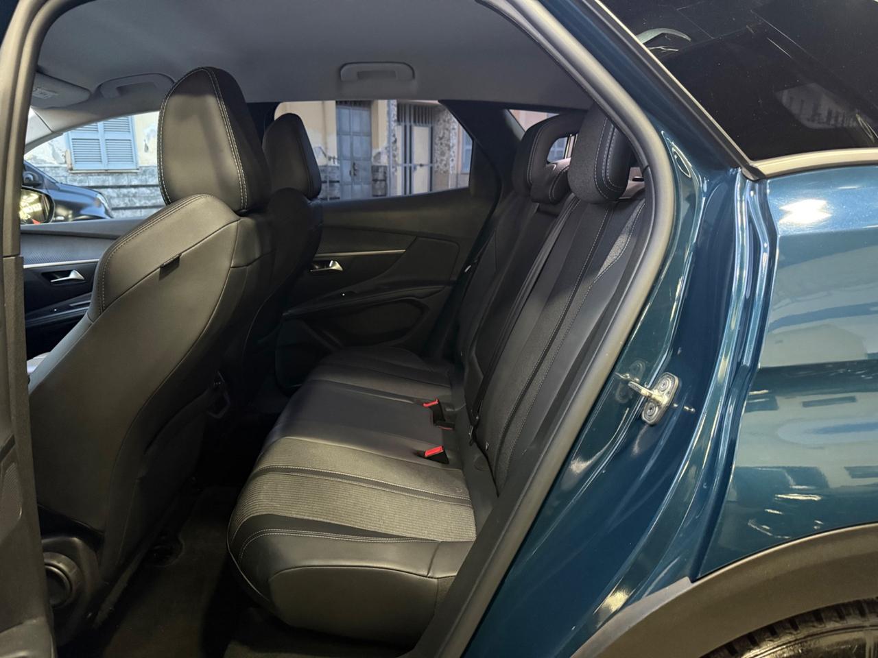 Peugeot 3008 BlueHDi 130 S&S EAT8 Allure Pack