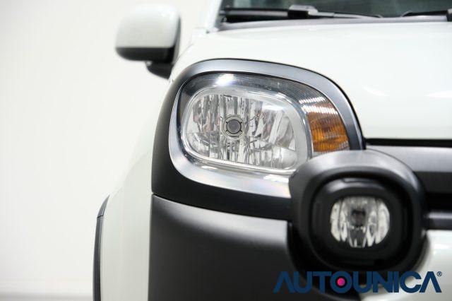 FIAT Panda 1.0 FIREFLY S&S HYBRID CITY CROSS NEOPATENTATI
