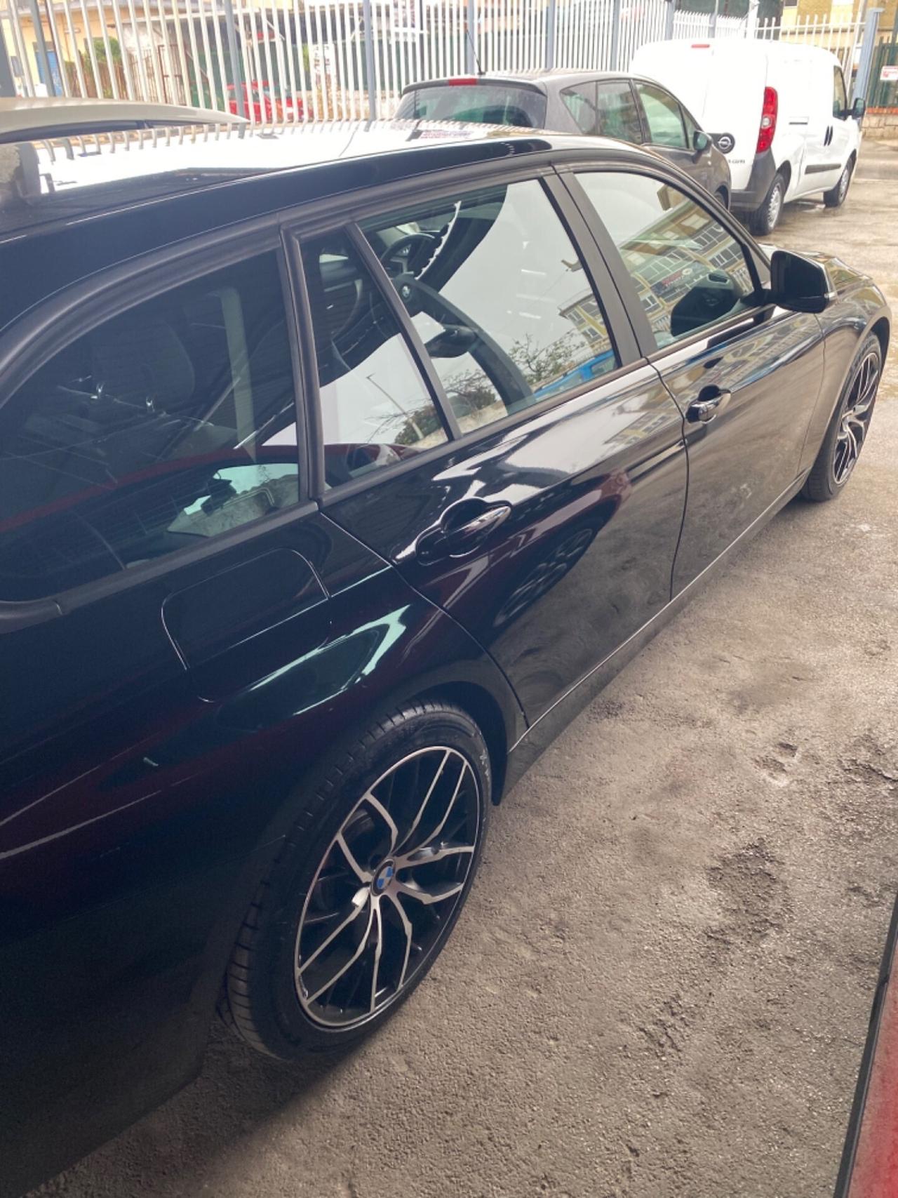 Bmw 318d Fine 2015 Full Navi Led