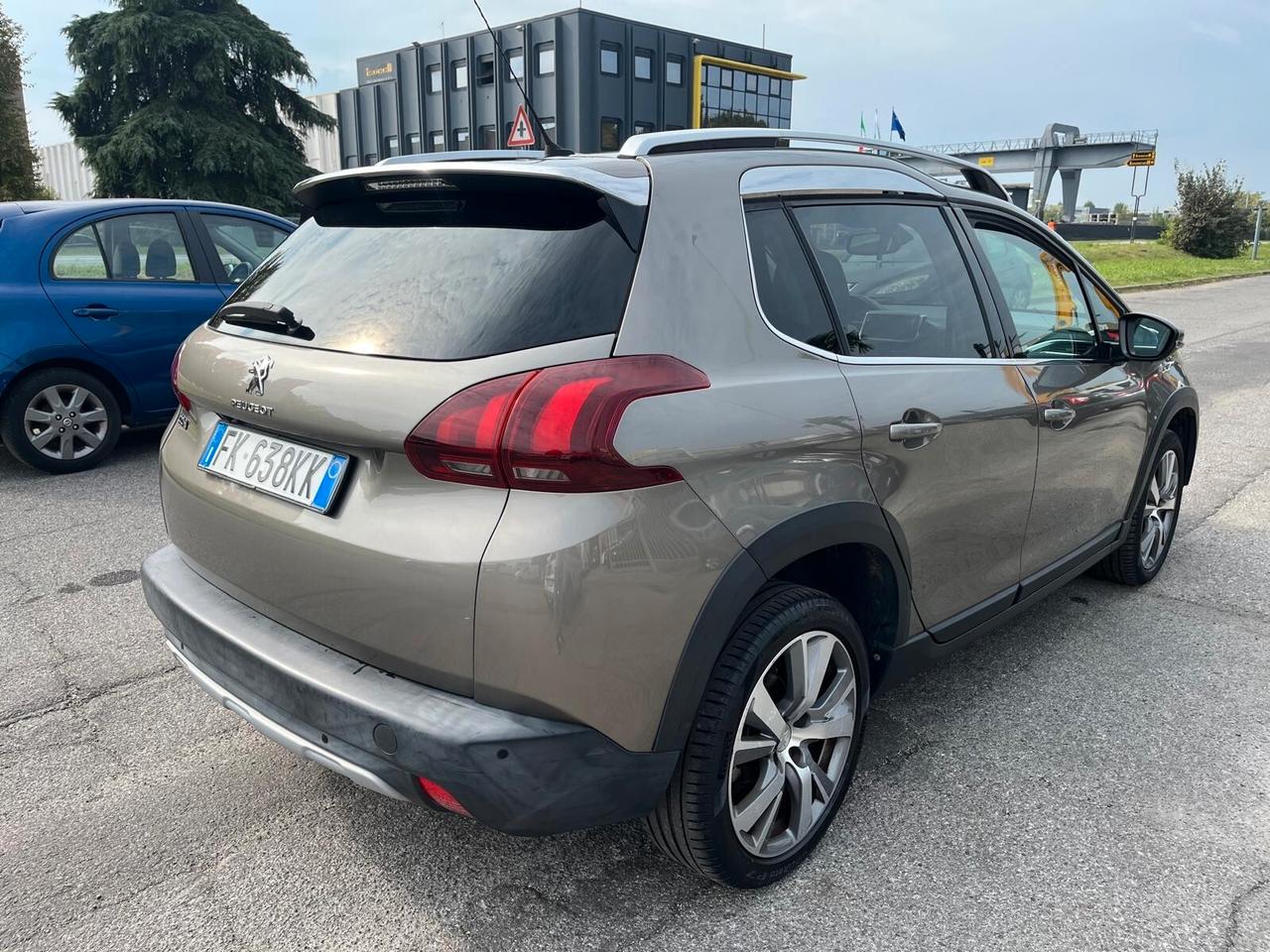 Peugeot 2008 BlueHDi 120 S&S Allure