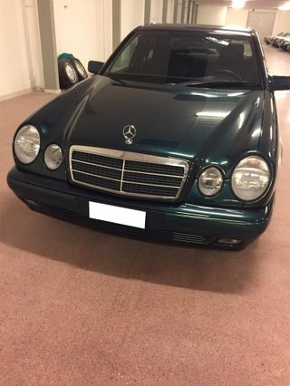 MERCEDES Serie E E 200 Classica