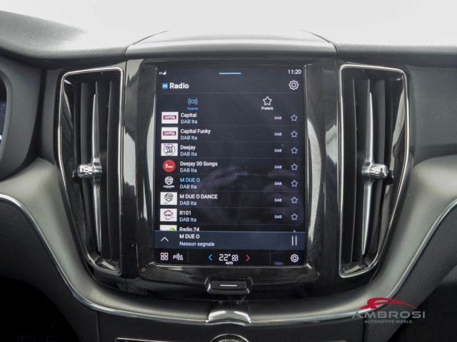 VOLVO XC60 2.0 b4 Essential awd auto