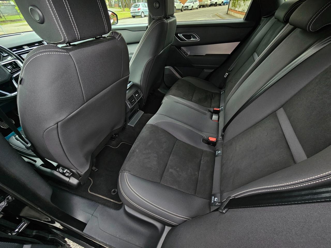 Range Rover Velarr 2.0D I4 204 CV R-Dynamic 75000 IVA ES KM