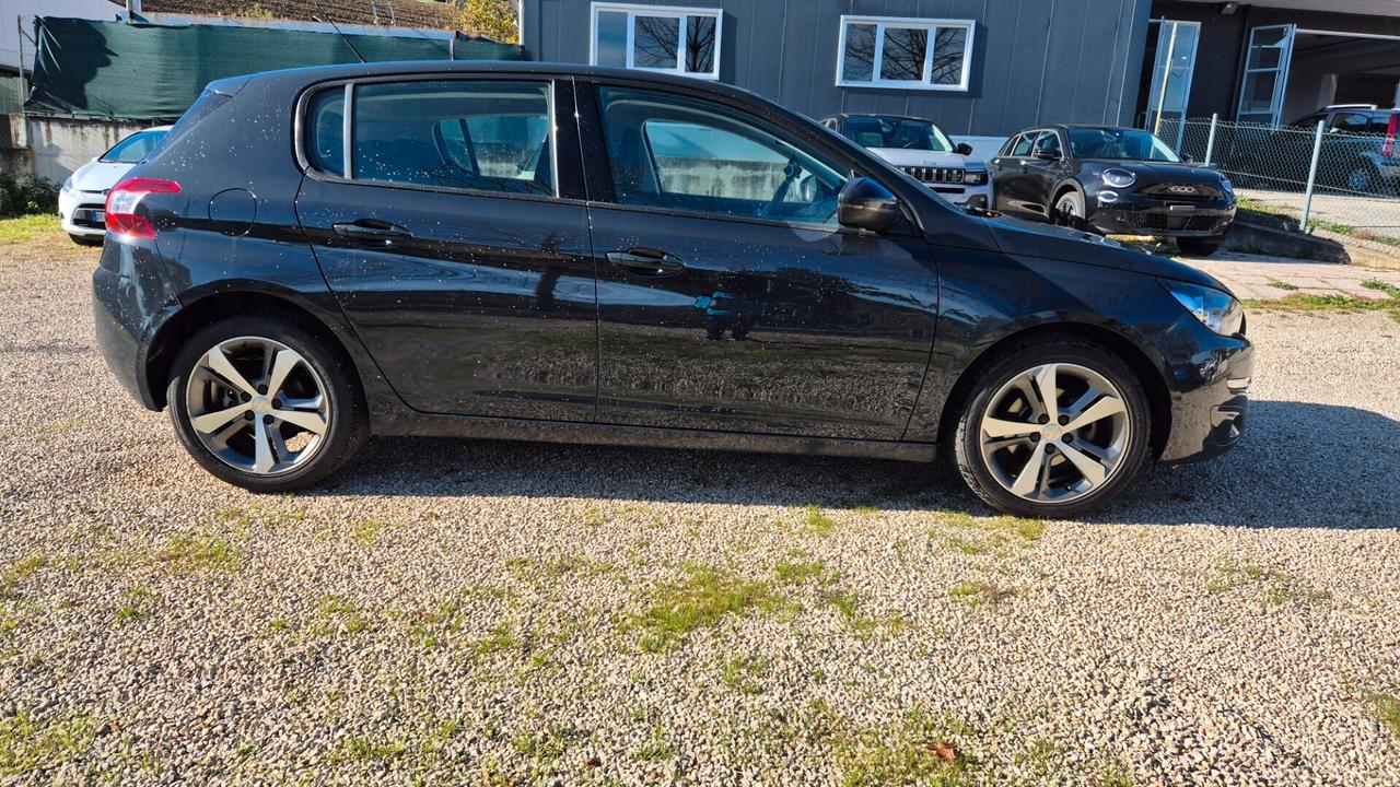 Peugeot 308 BlueHDi 120 S&S EAT6 Allure