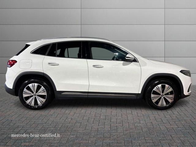 MERCEDES-BENZ EQA 250+ Sport Plus