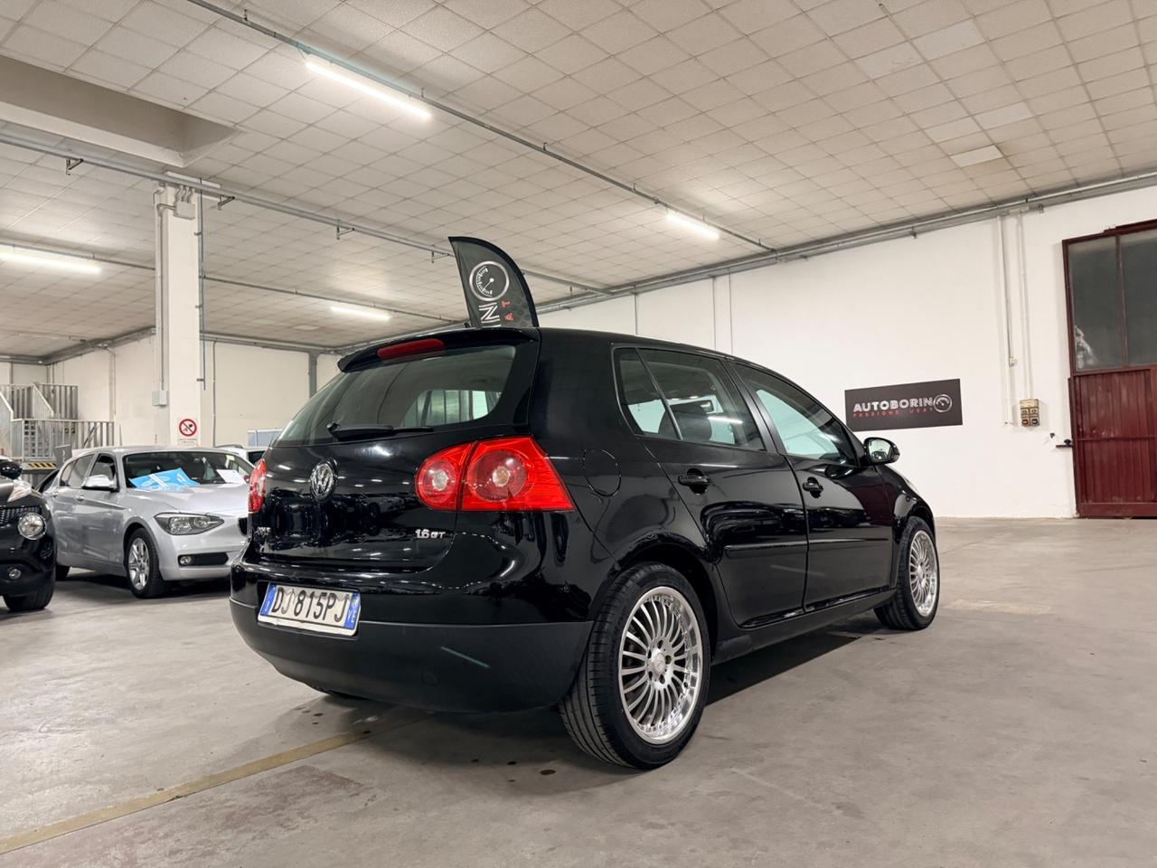 Volkswagen Golf 1.6 5p. Comfortline