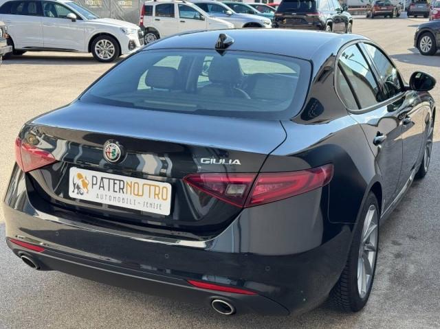 Alfa Romeo Giulia 2.2 t Super 180cv auto