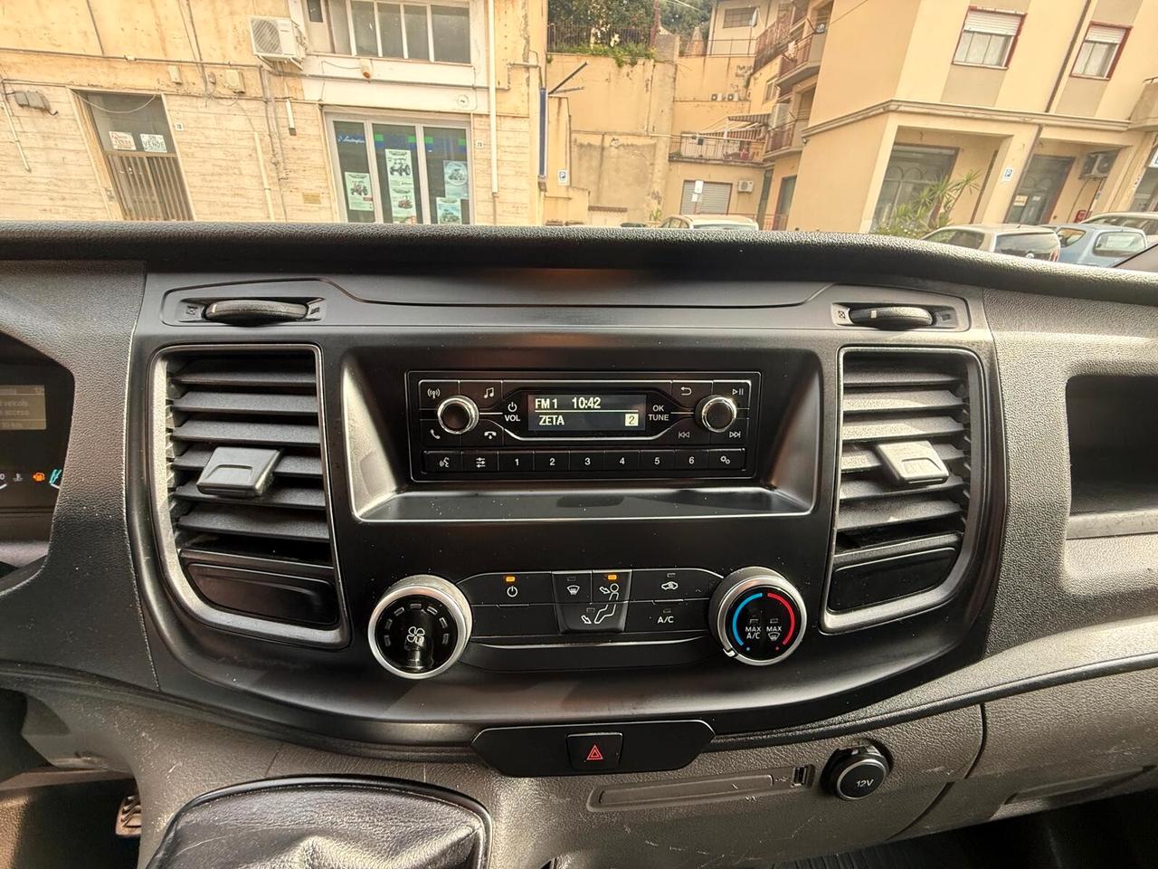 Ford Transit Custom 280 2.0 TDCi 130 PC Furgone Titanium