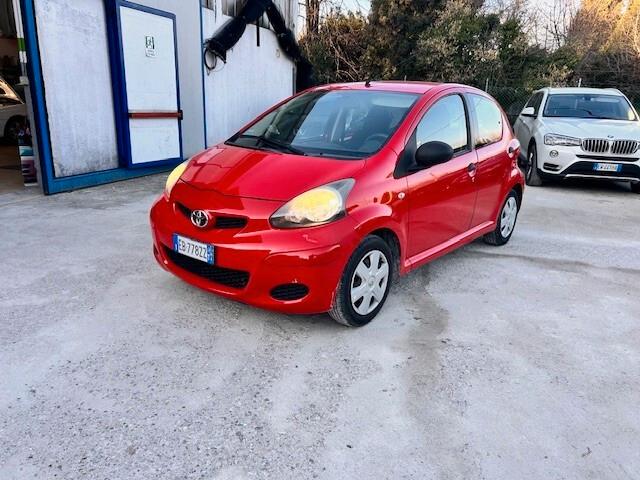 Toyota Aygo 1.0 12V VVT-i 3 porte Sol GPL