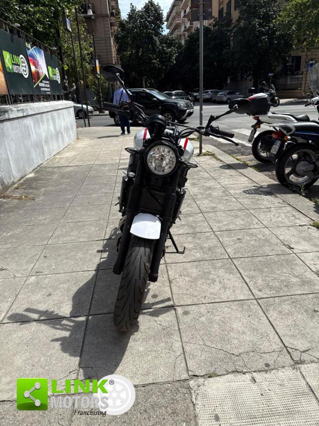 YAMAHA XSR 700 TRIBUTE