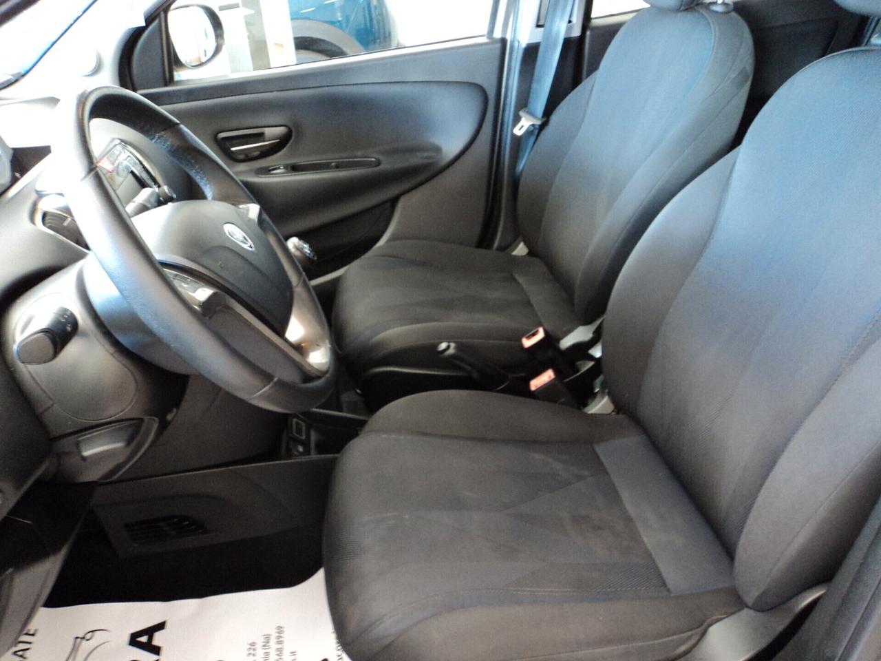 Lancia Ypsilon 1.2 69 CV 5 porte Gold