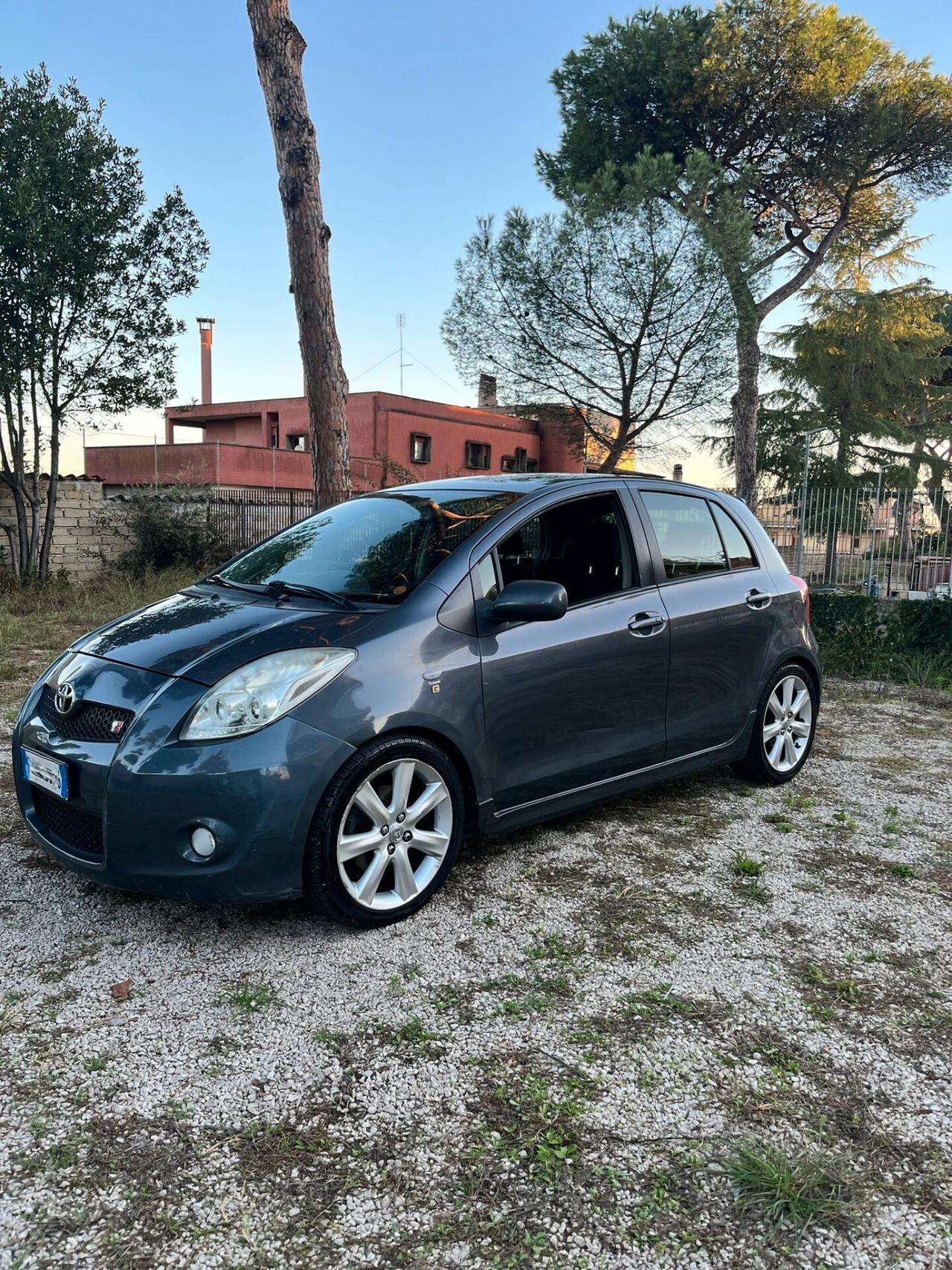 Toyota Yaris 1.8 5 porte TS GPL