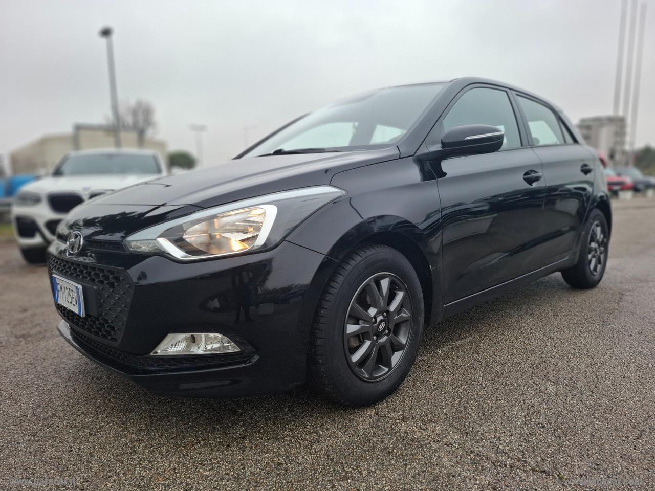 HYUNDAI i20 1.2 84 CV 5p. Econext Comfort