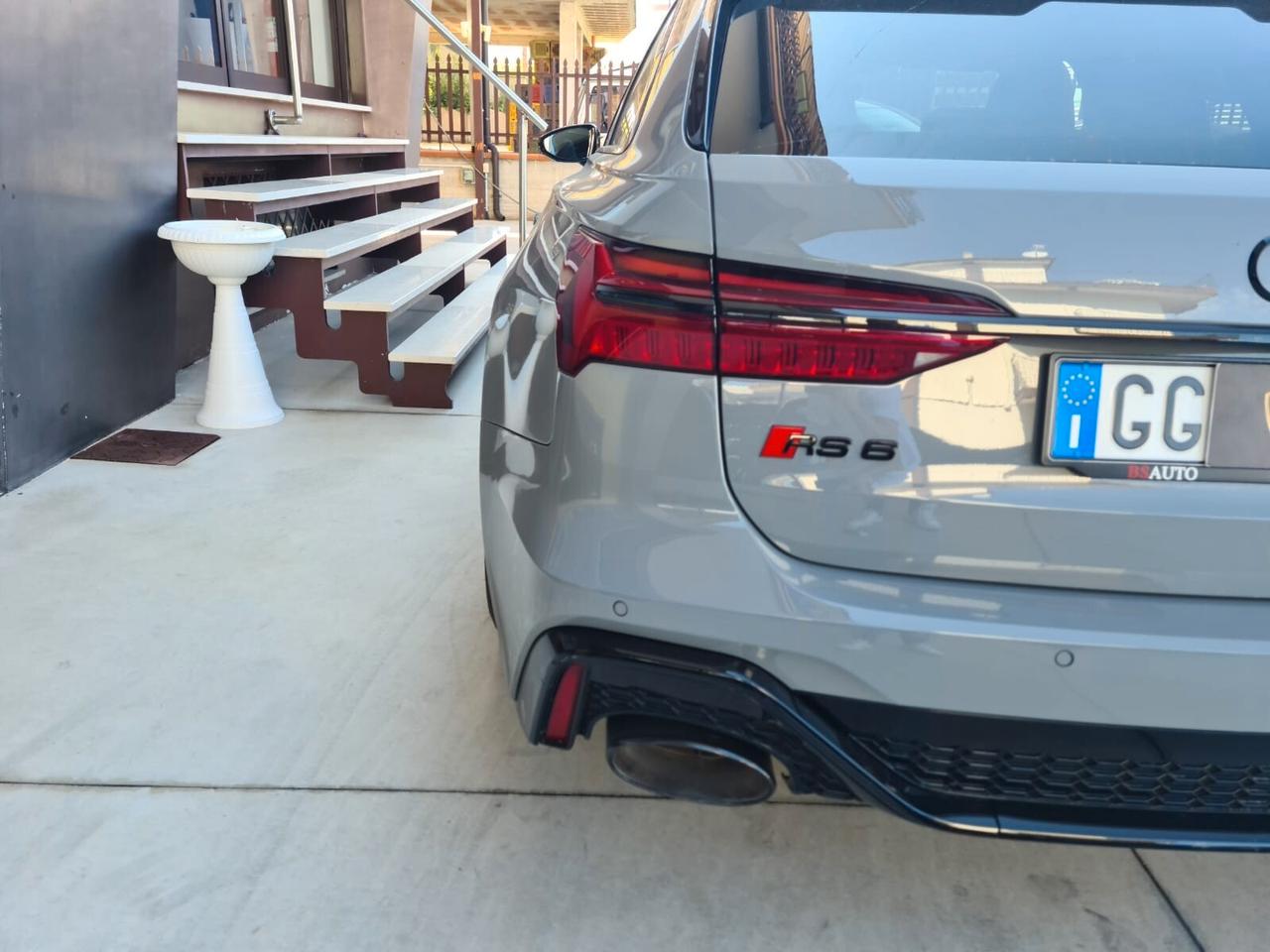 Audi RS6 Avant 4.0 dynamic race