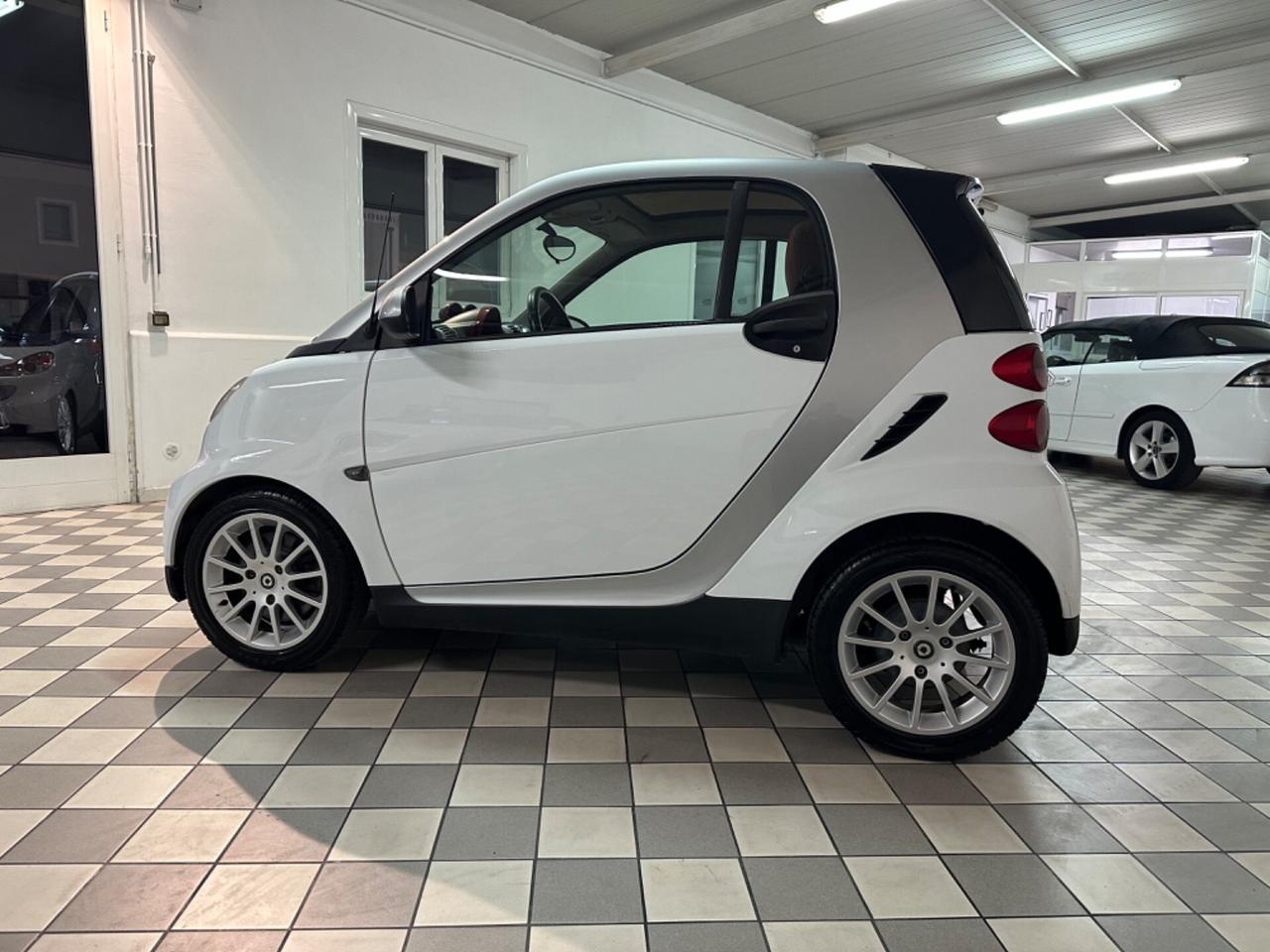 Smart ForTwo 1000 52 kW coupé passion