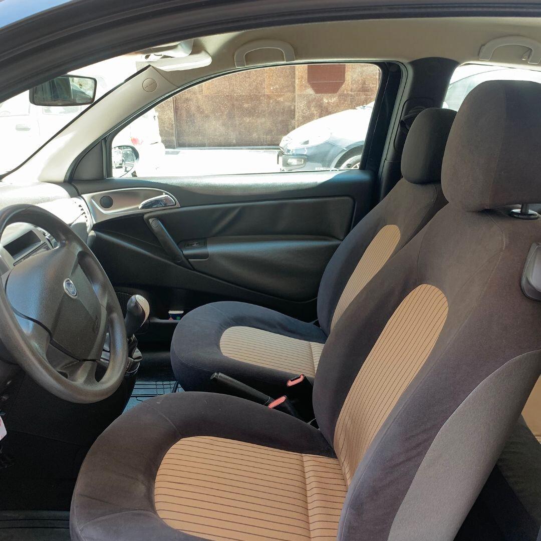 Lancia Ypsilon 1.3 MJT 75 CV