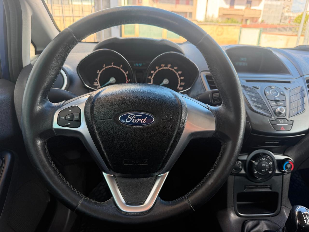 Ford Fiesta 1.2 82CV 5 porte Titanium
