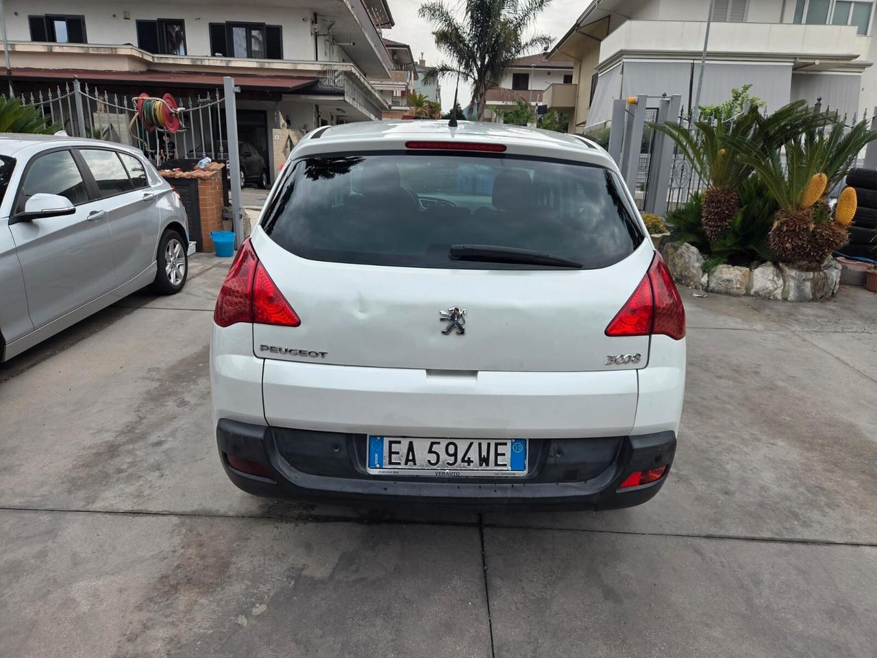 Peugeot 3008 1.6 HDi 110CV cambio robotizzato Tecno