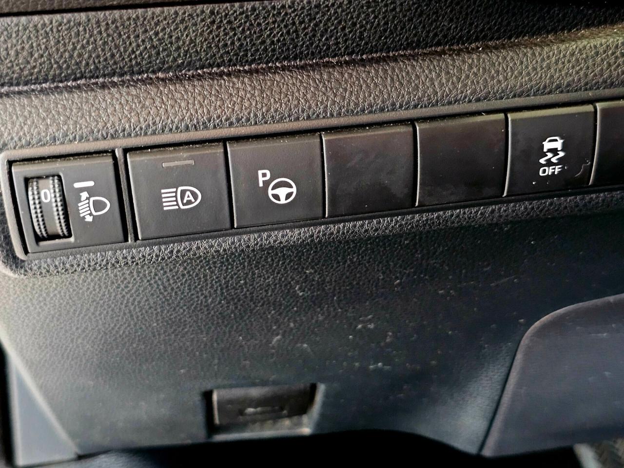 Toyota Corolla Touring Sports 1.8 Hybrid Business Tech