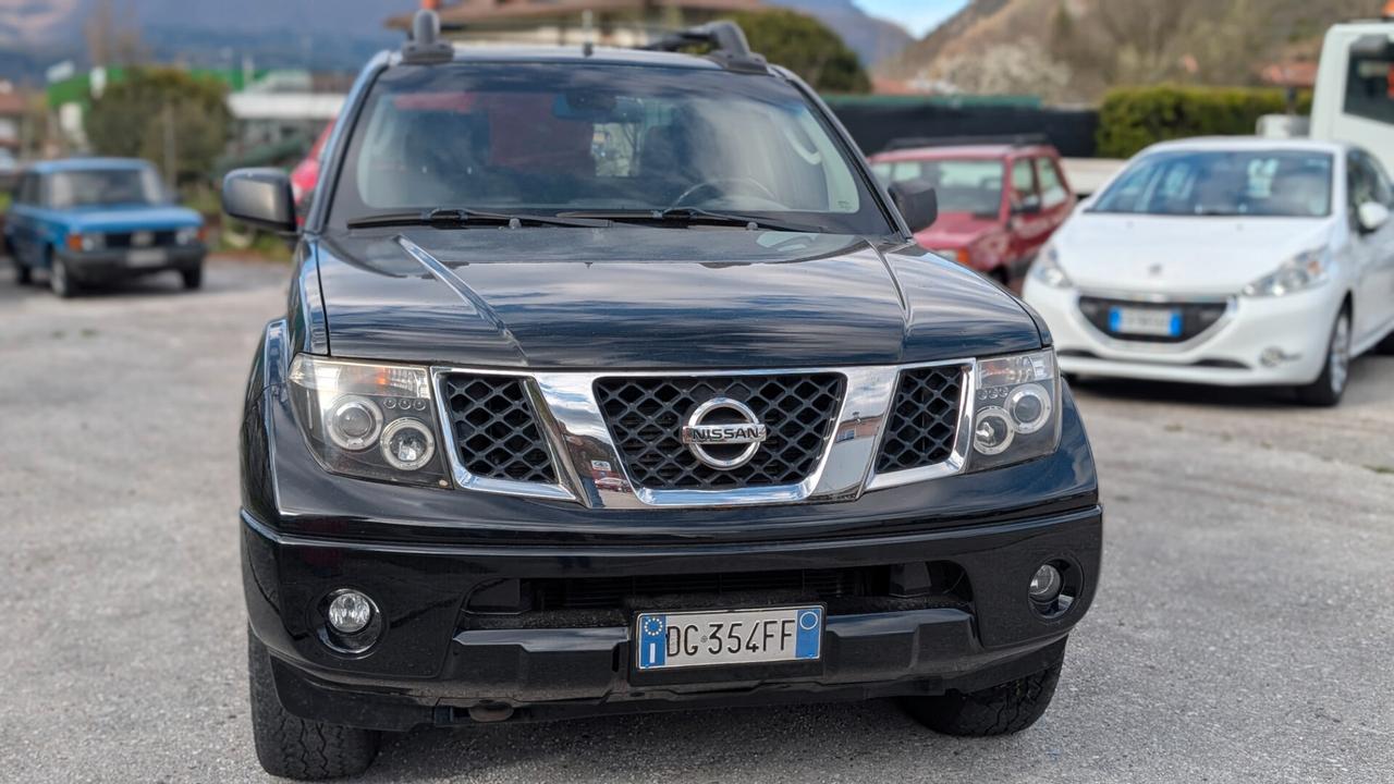 Nissan Navara 2.5 dCi 4 porte Double Cab LE
