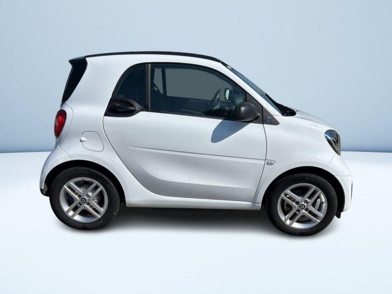 smart fortwo EQ PURE 22KW