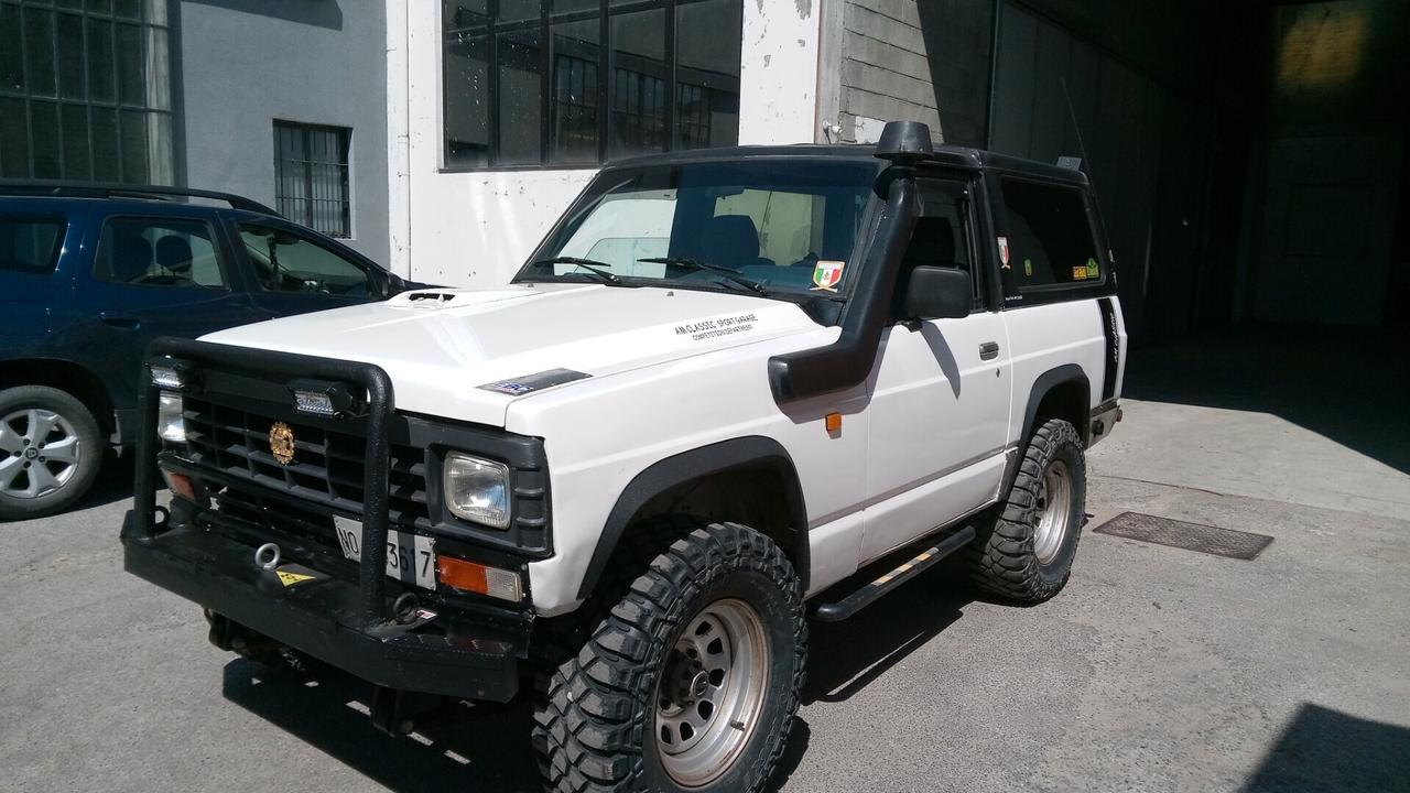 Nissan Spagna Patrol 3.3 td rialzato autocarro