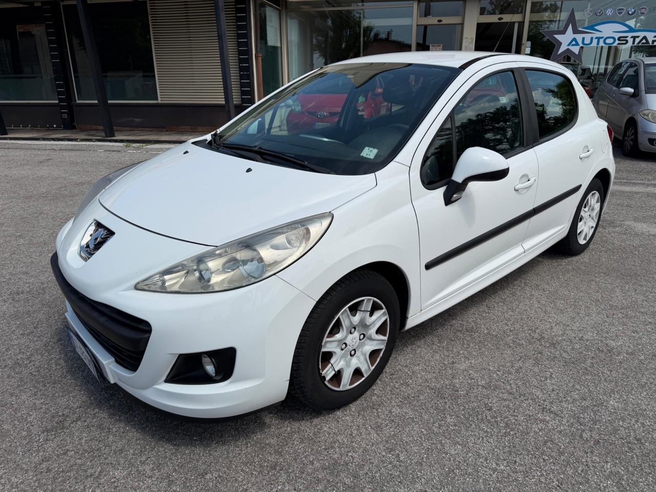 Peugeot 207 BENZINA / GPL OK NEO