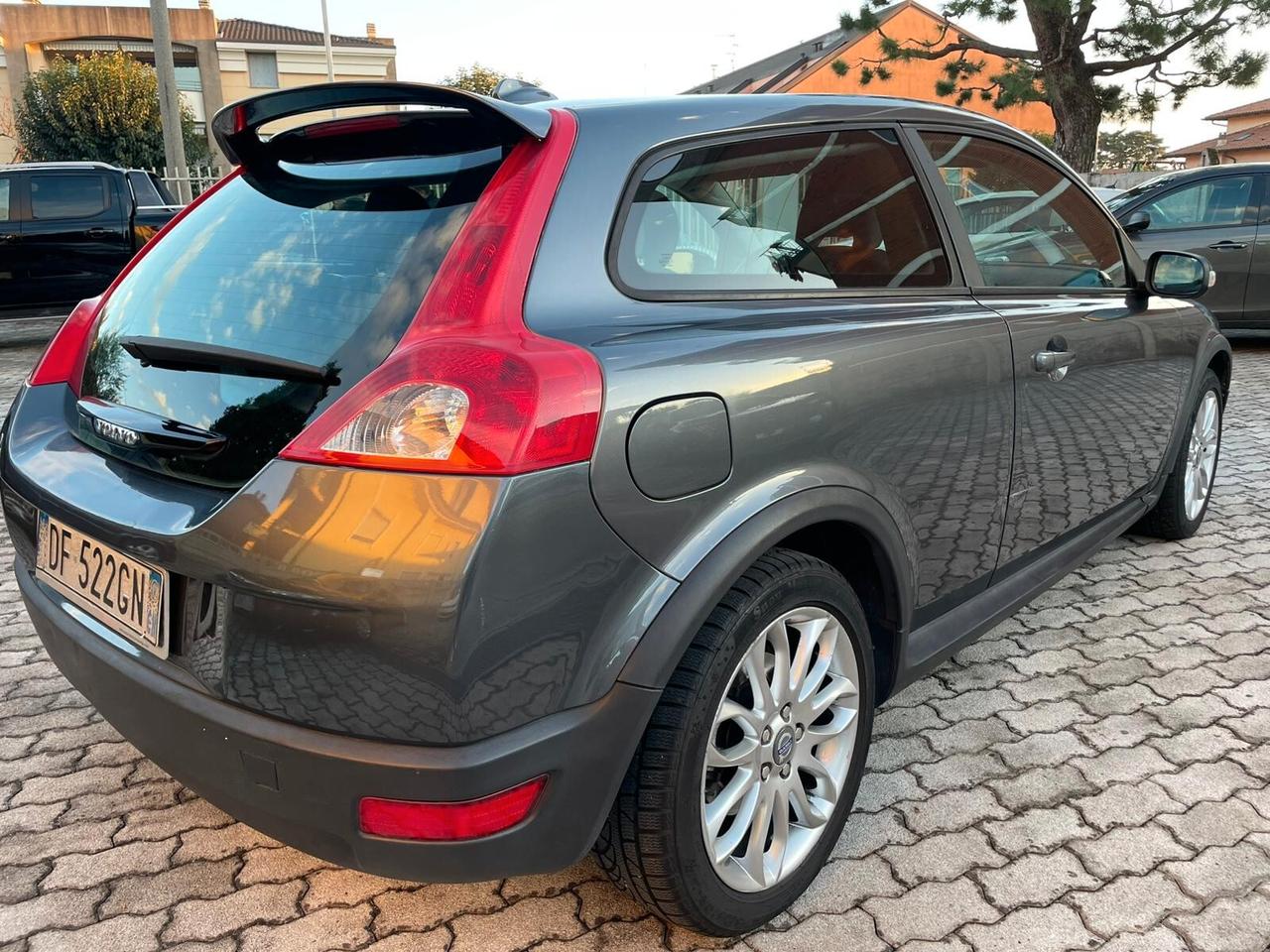 Volvo C30 1.8 Kinetic BOOK SERVICE COMPLETO