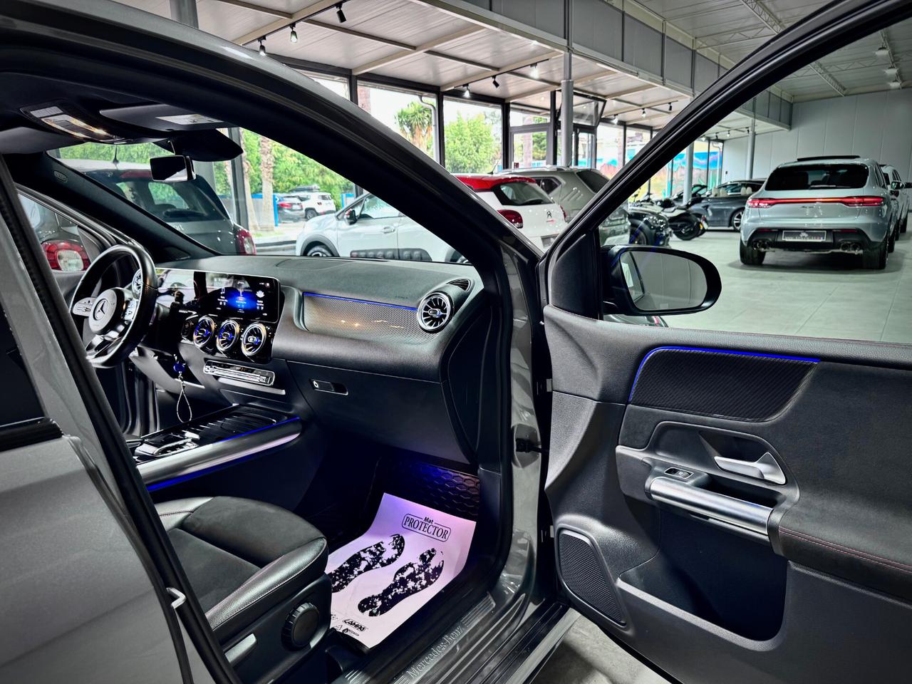Mercedes-Benz B 180 116CV Premium AMG
