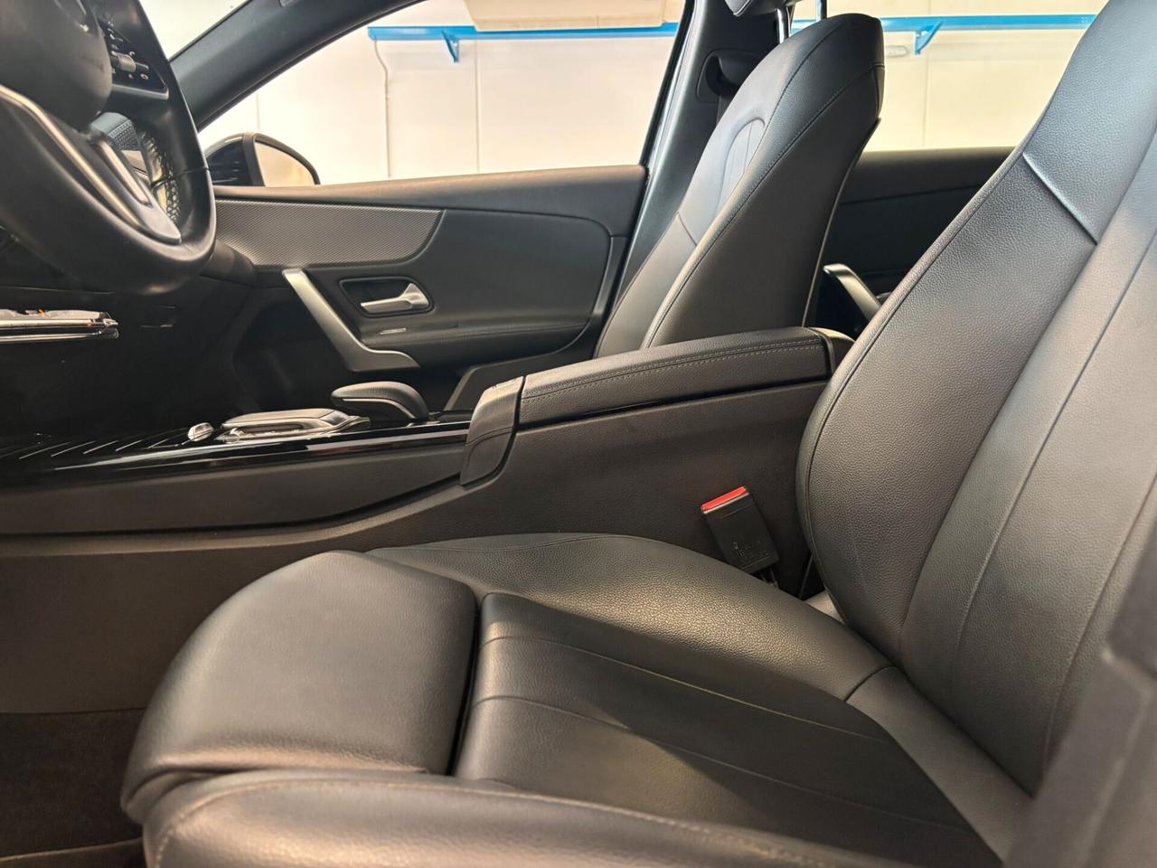 Mercedes-benz A 180 d SPORT Automatic EXTRA