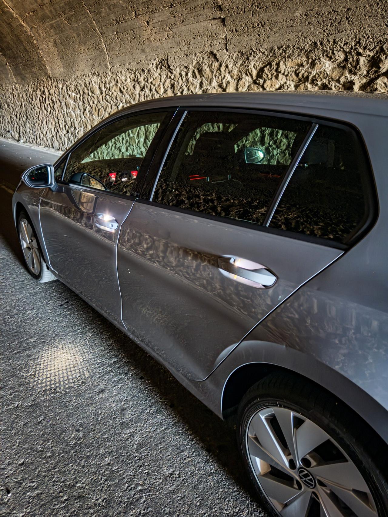 Volkswagen Golf 8 2.0 TDI EVO DSG SCR Life - 2021