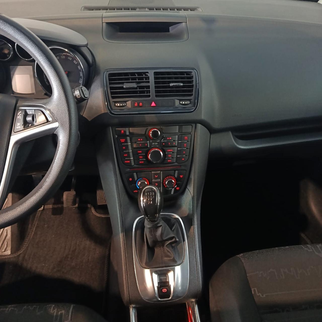 Opel Meriva 1.4 BENZINA NEOPATENTATI