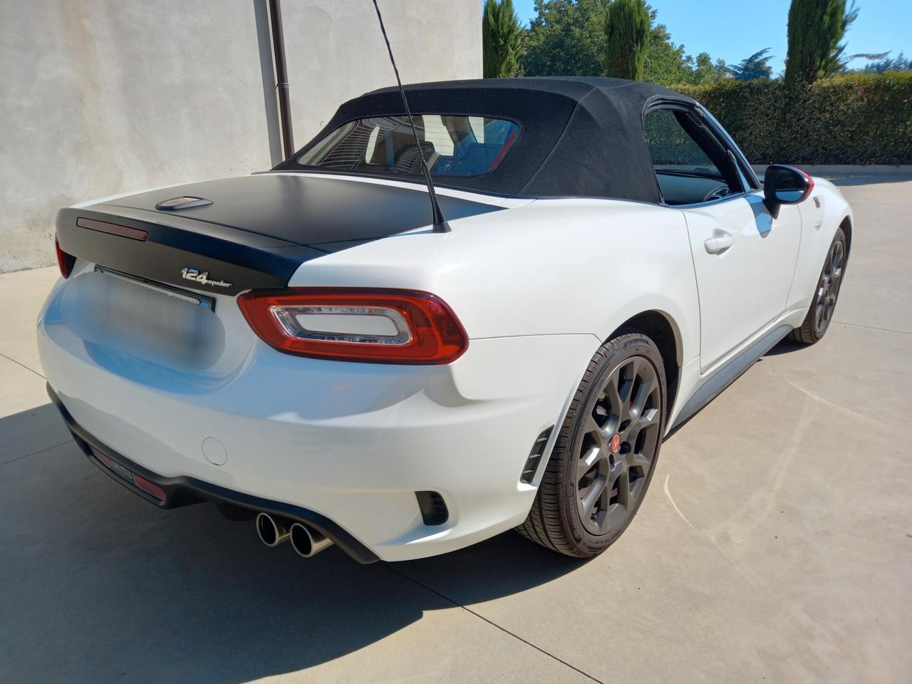 Abarth 124 Spider 1.4 Turbo MultiAir 170 CV
