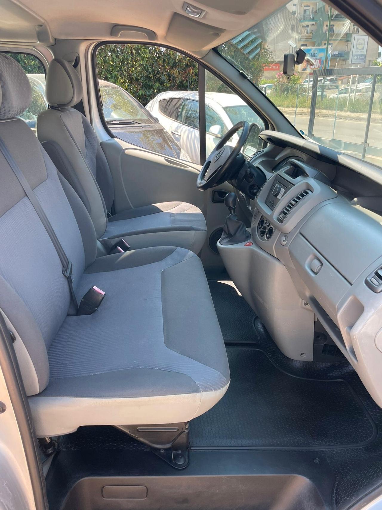 Opel Vivaro 9 posti"Finanziabile Senza Busta Paga"