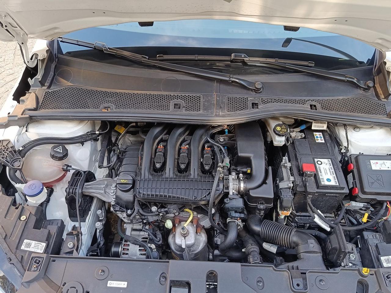 Opel Corsa 1.2 Desing&Tech GPL #6776