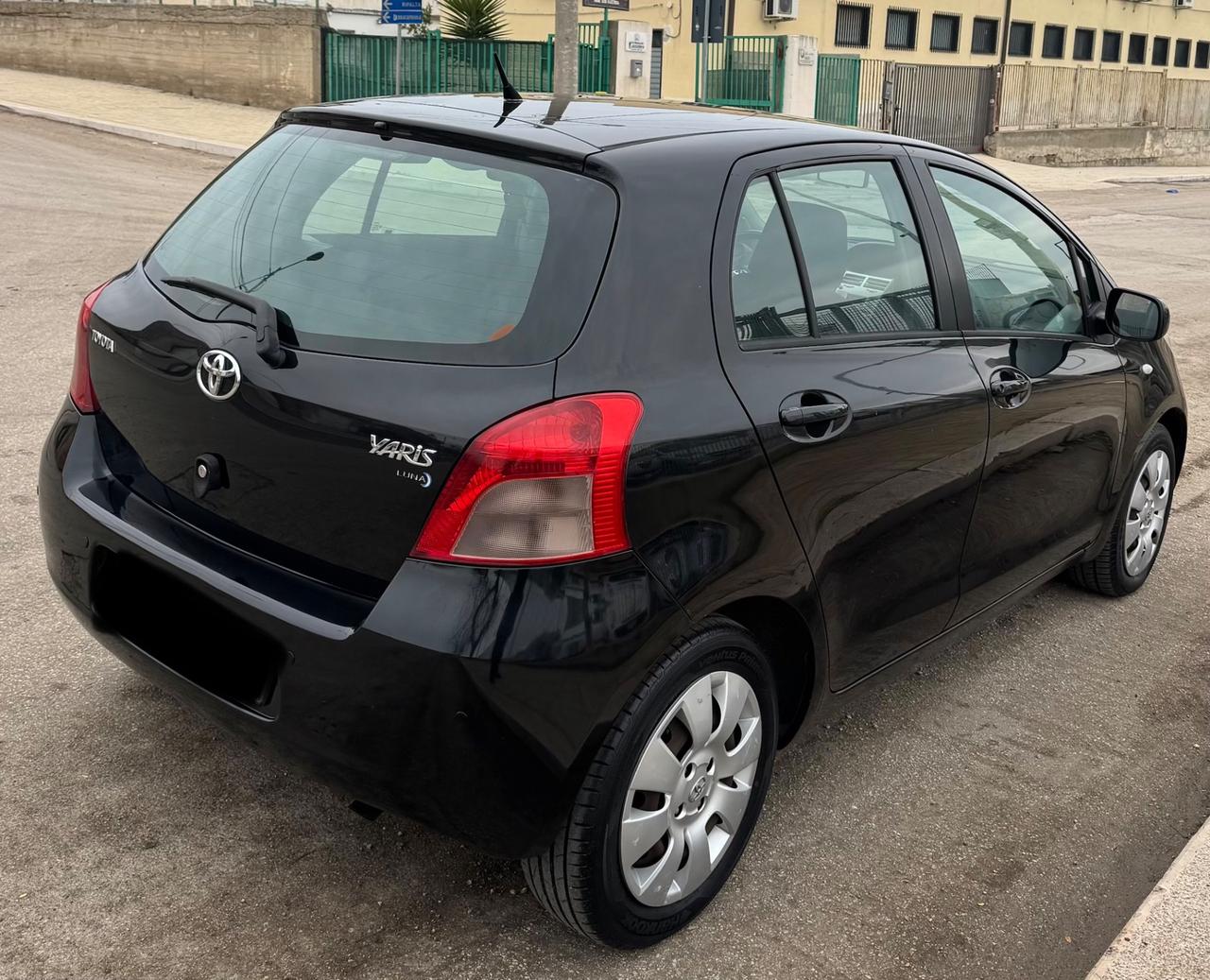 Toyota Yaris 1.3 5 porte