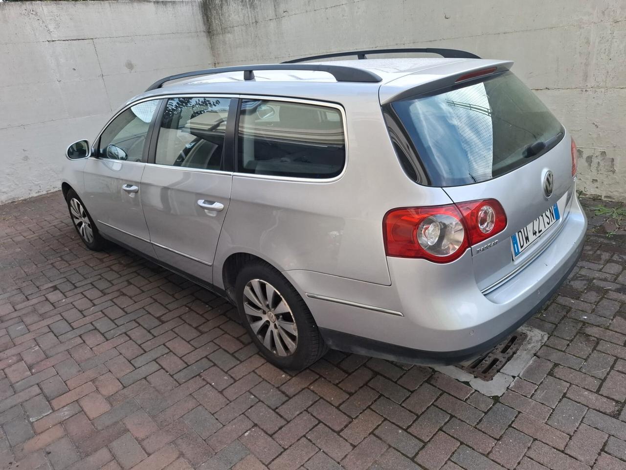 Volkswagen Passat 2.0 TDI Highline DSG Euro5